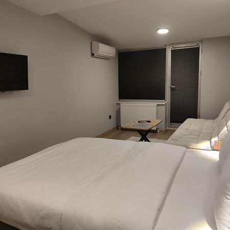 Olen Uskudar Hotel Истанбул Екстериор снимка